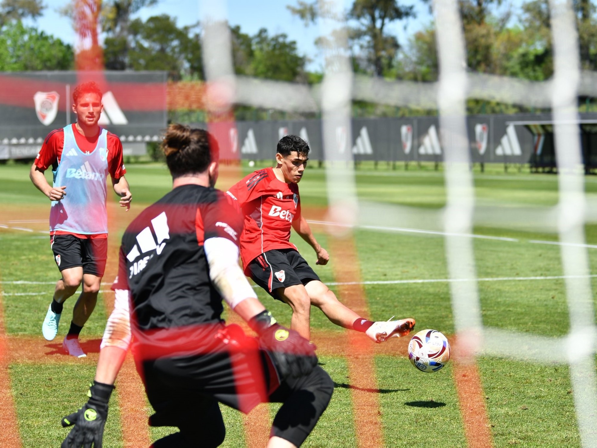 Tras decisión de Gallardo, el juvenil de River que renovará contrato