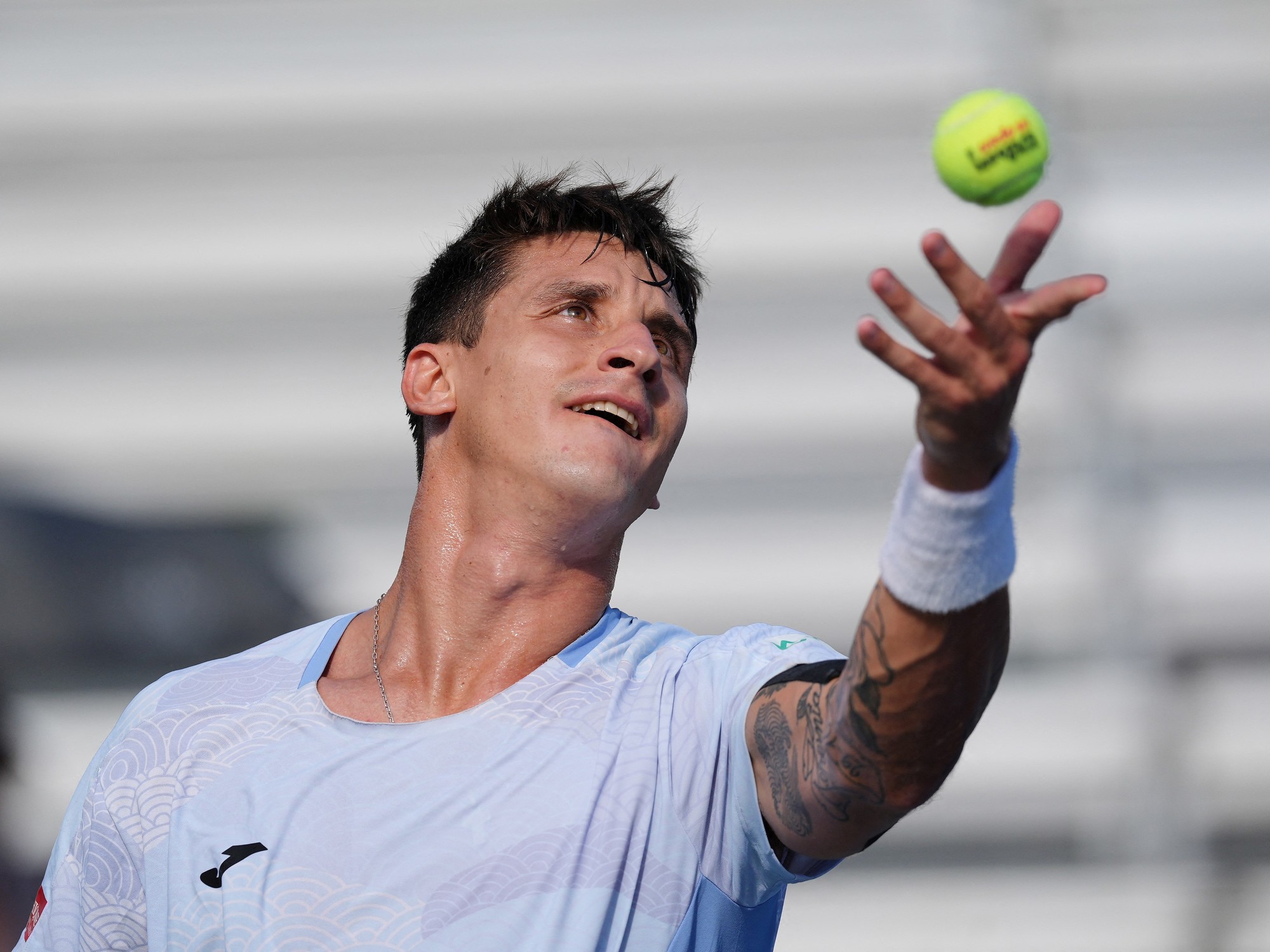 Carabelli gana duelo argentino en el Masters 1000 de París