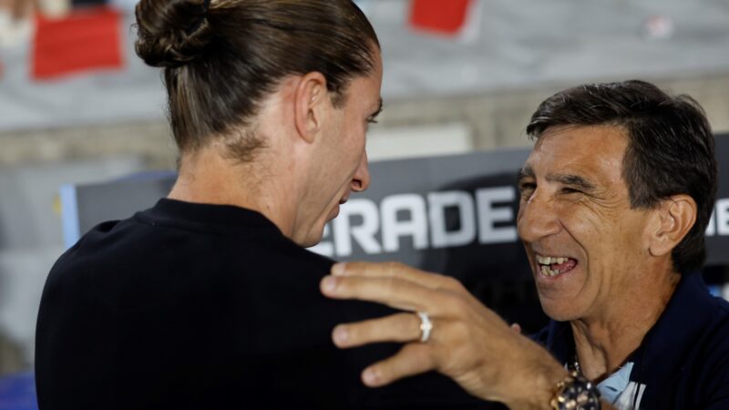 Racing analiza hasta tres cambios en la alineación ante Flamengo