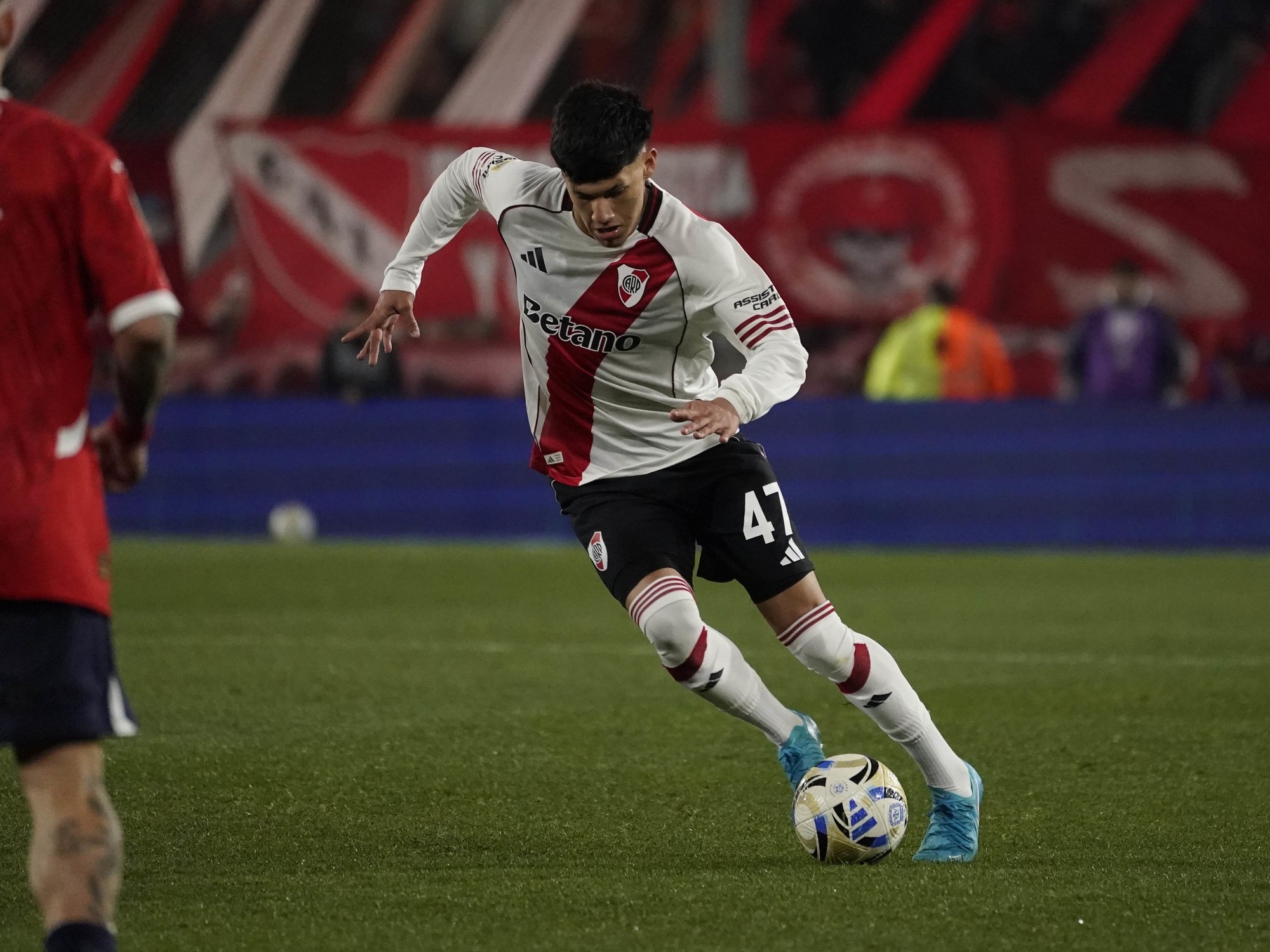 Un poderoso club europeo sigue de cerca a una promesa de River