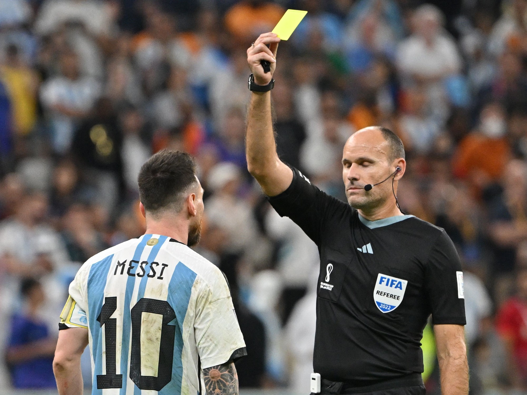 La IFAB propondrá permitir al VAR corregir una segunda amarilla