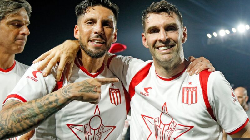 Ídolo de Estudiantes, a los 40, no piensa en el retiro del fútbol