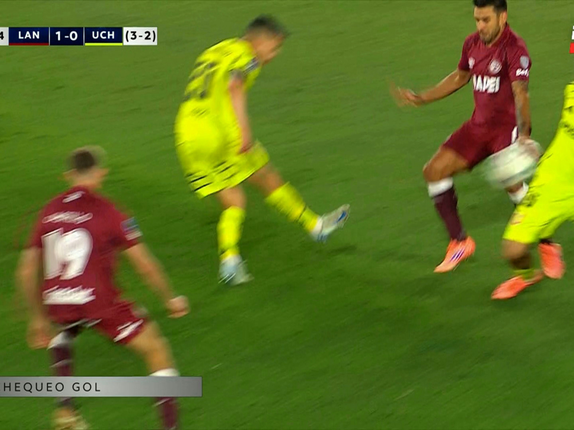 VAR: por qué debía anularse el gol de Lanús a la Universidad de Chile