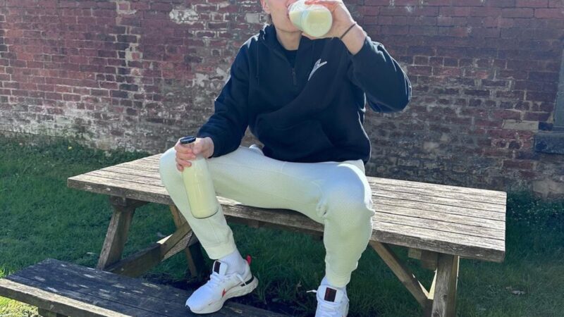 Sanidad británica reprende a Haaland por consumir leche cruda