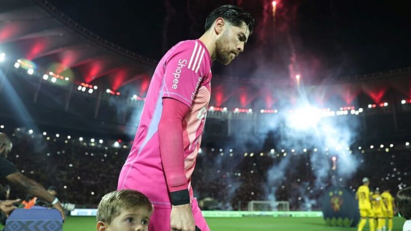 Flamengo golea Rossi en cero y lidera Brasileirao; preocupa Carrascal