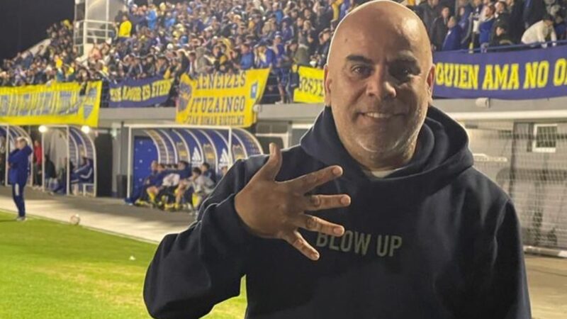 Diploma especial y reconocimiento a Chicho Serna en Colombia