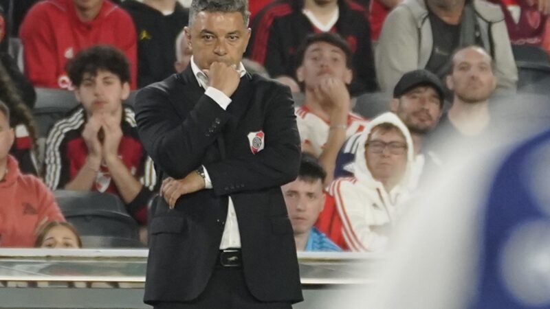 Gallardo guarda silencio tras otra derrota, a una semana del Súper