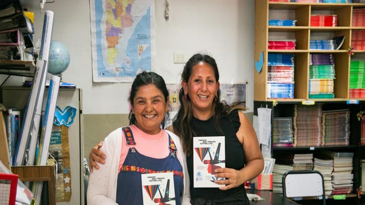 Lomas entregó libros a la biblioteca de Secundaria de Villa Fiorito