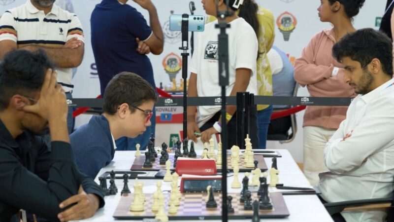Faustino Oro hace tablas en el Mundial de ajedrez tras dura partida