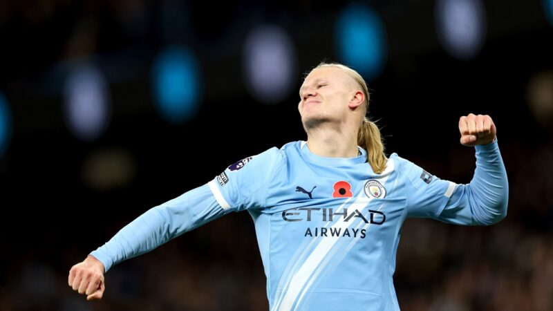 Haaland sorprende: 0,17 veces fuera de juego por partido