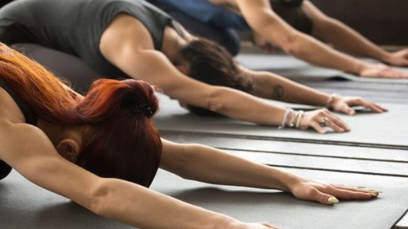 Almirante Brown lanza propuesta gratuita: yoga, música y conexión