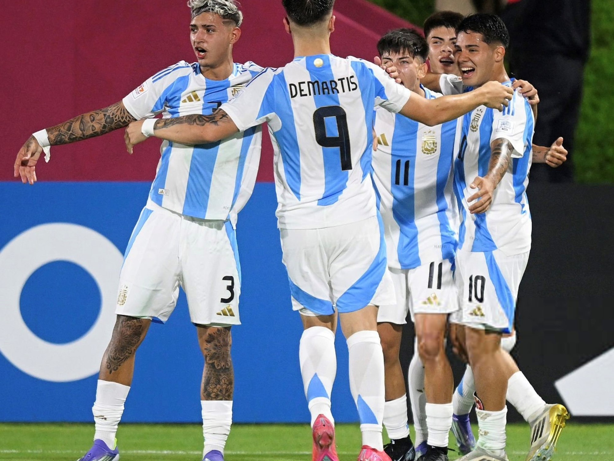 Partidos de fútbol hoy, jueves 6 nov: horarios y dónde ver online