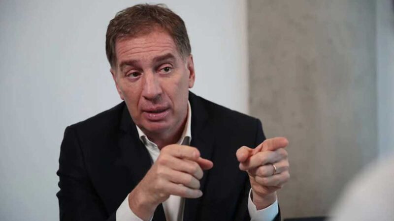 Santilli inicia negociaciones con gobernadores por apoyos políticos