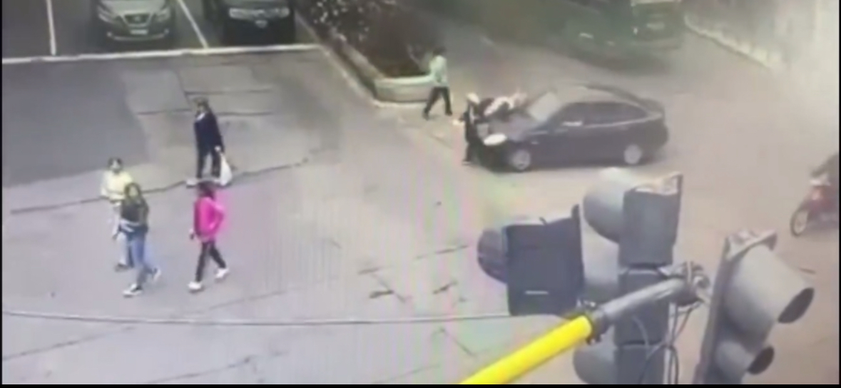 Lanús: conductor en ojotas atropelló y lesionó a tres mujeres mayores