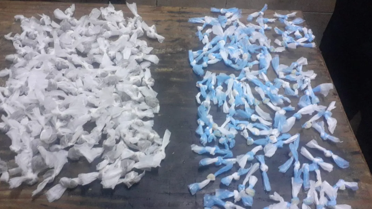 Detienen a tres en Lomas por vender drogas vía delivery