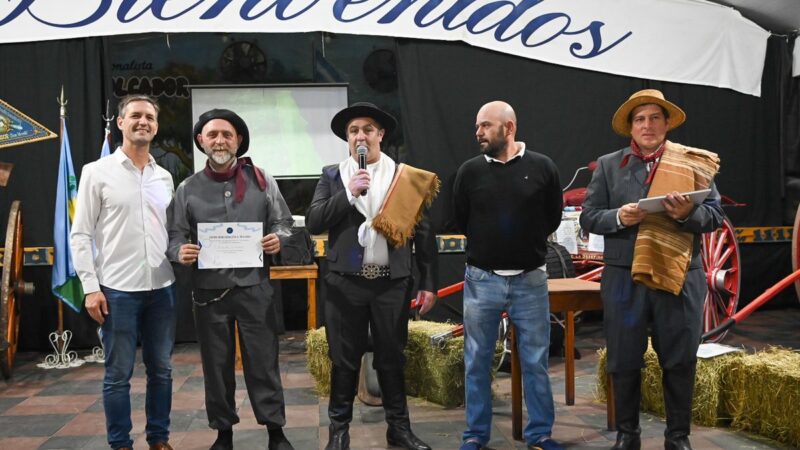 El Volcador celebró 71° aniversario y homenajeó vecinos de San Vicente