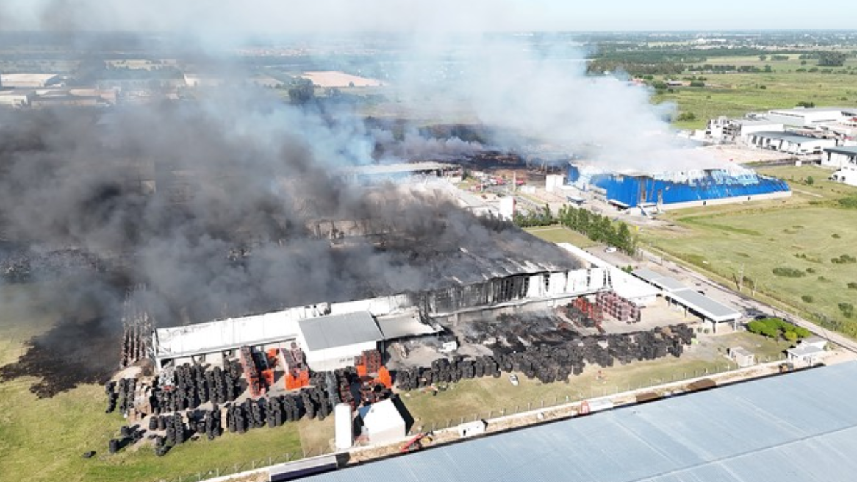 Ezeiza: municipio confirma ausencia de contaminación química en el aire