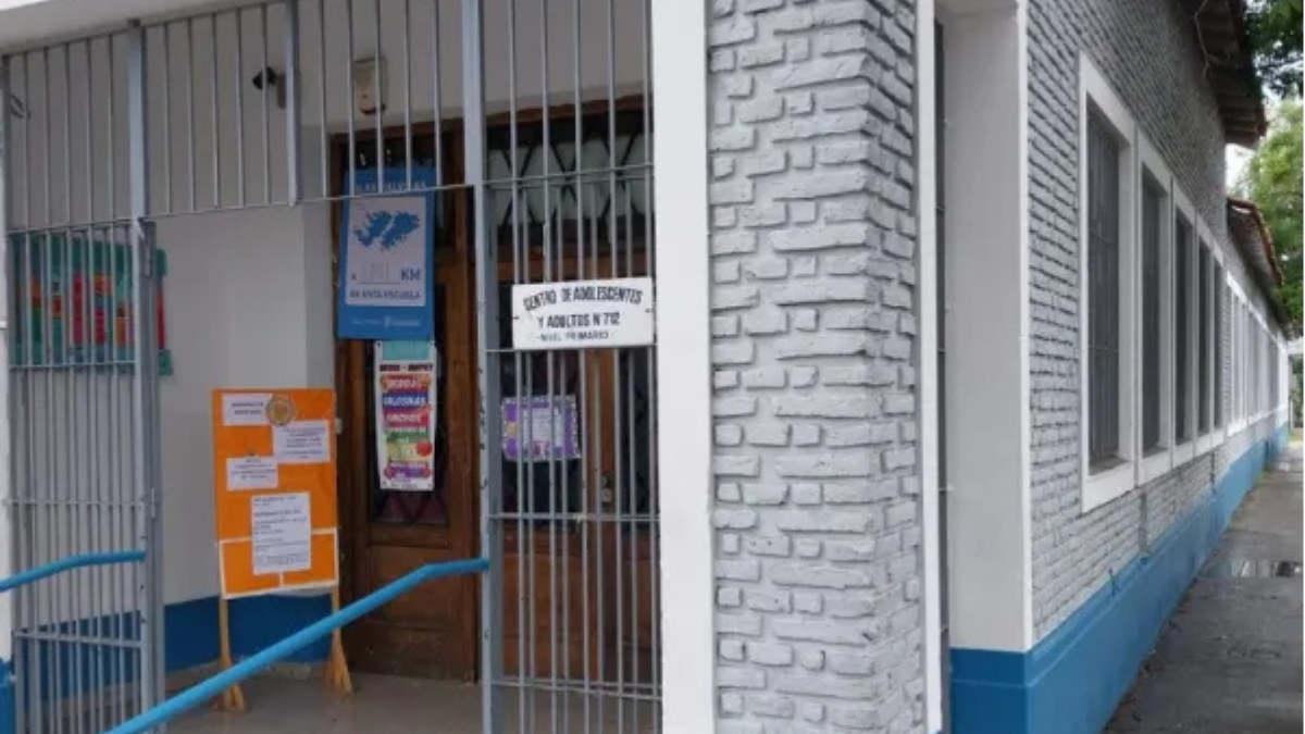 Nombran a escuela de Temperley por joven desaparecido en la dictadura