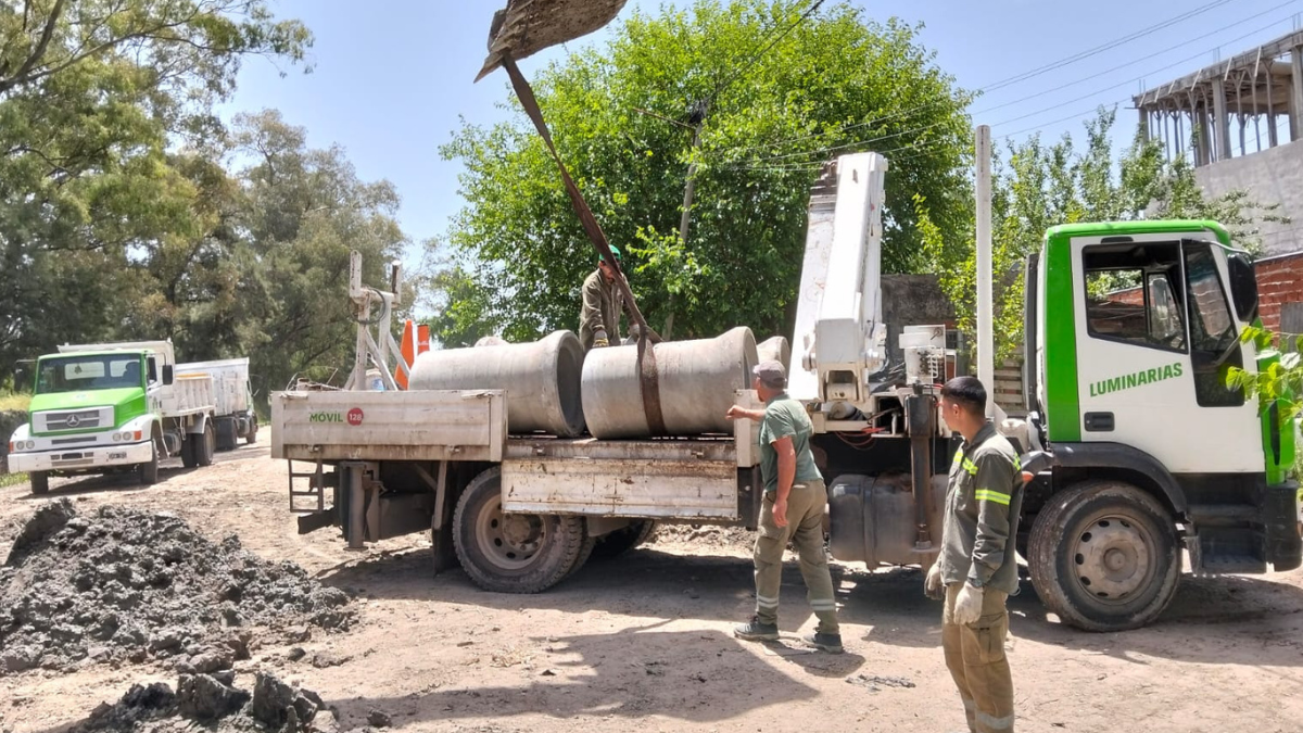 Obra de drenaje pluvial en 9 de Abril avanza en Esteban Echeverría