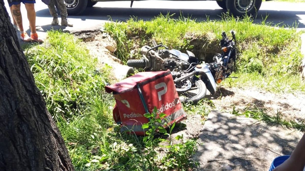 Choque entre dos motos en Lomas de Zamora: dos heridos de gravedad