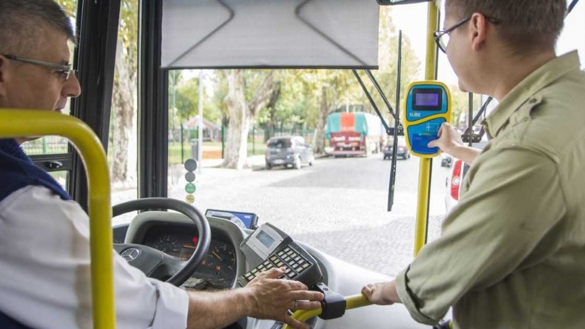 Suben 15% los colectivos del conurbano que no ingresan a la Ciudad