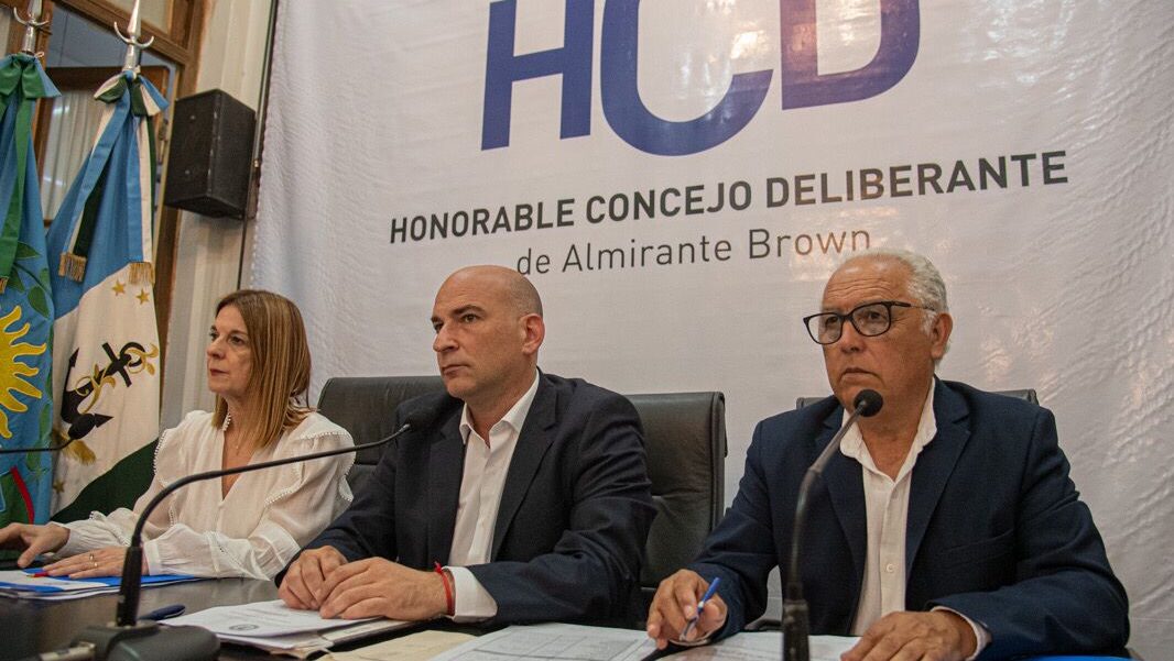 Almirante Brown aprueba el presupuesto 2026: claves y impacto