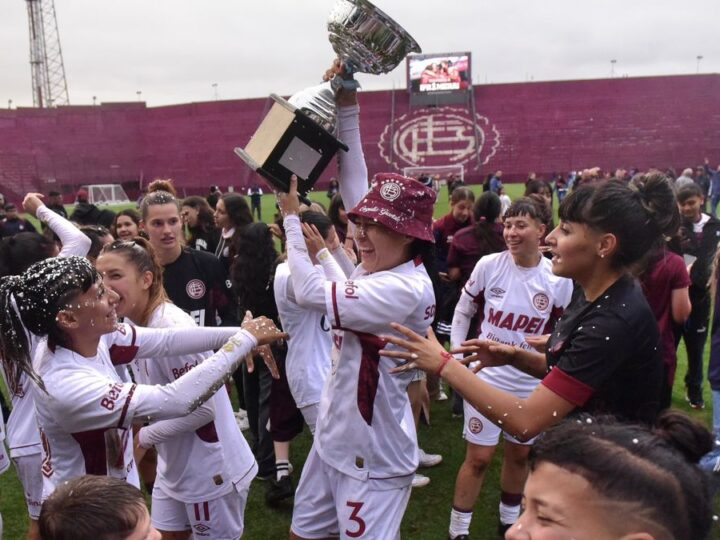 Lanús consiguió el ascenso a la Primera División del fútbol femenino